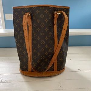 LOUIS VUITTON BUCKET monogram BAG!